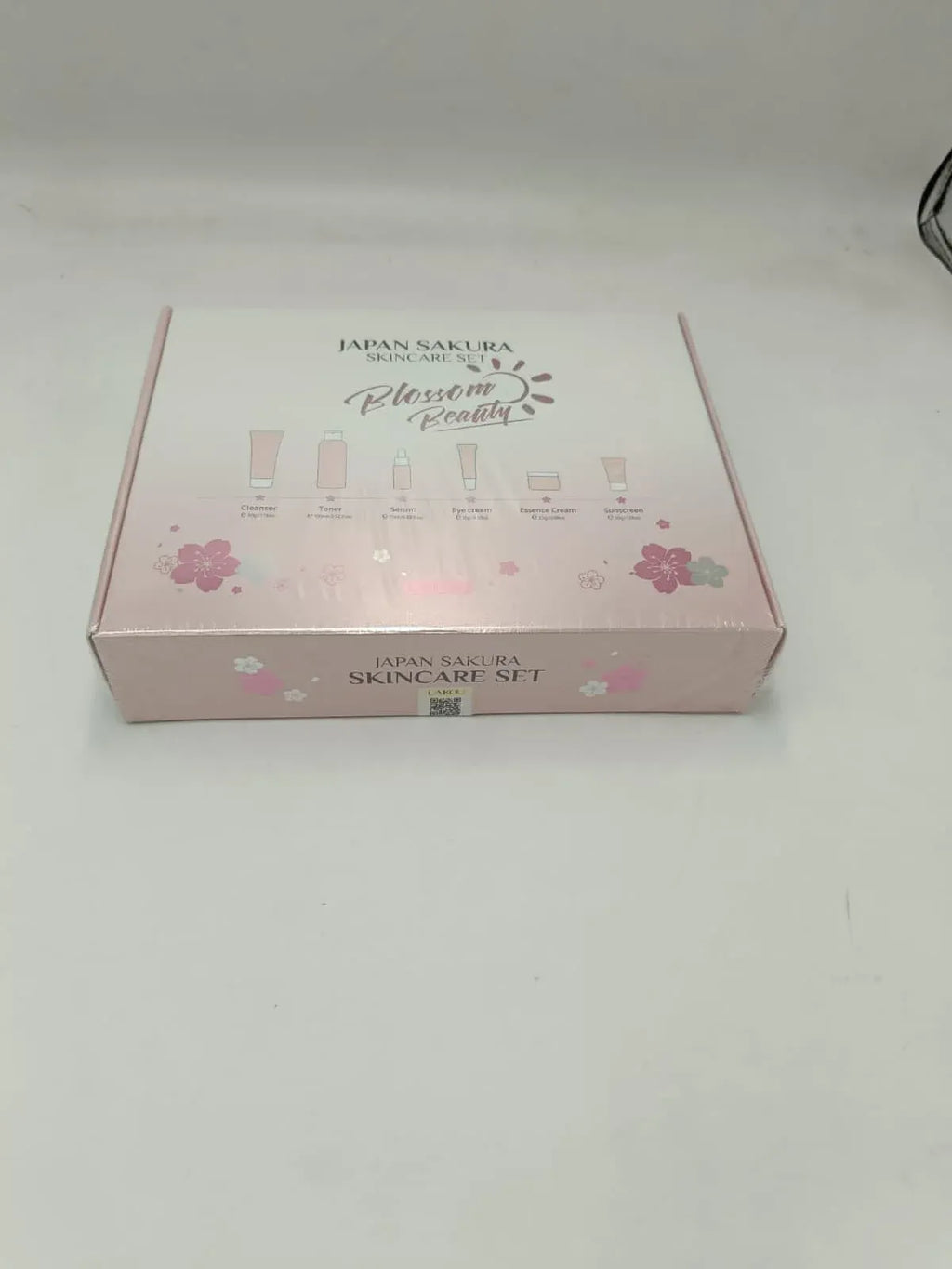Japan Sakura 6 Piece Hydrating Skincare Set Dubai UAE complete Sakura skincare set for cleansing moisturizing hydration and healthy glowing skin