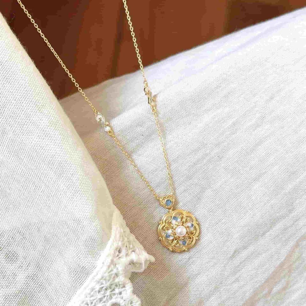 Chinese Style Retro Enamel Floral Pearl Clavicle Necklace Dubai UAE elegant vintage floral pearl necklace for women luxury jewelry