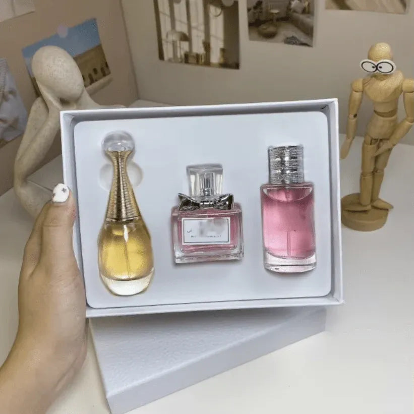 Dior Mini Perfume Gift Set for Women Dubai UAE luxury women's mini perfume gift set with elegant designer fragrances for everyday wear and special occasions